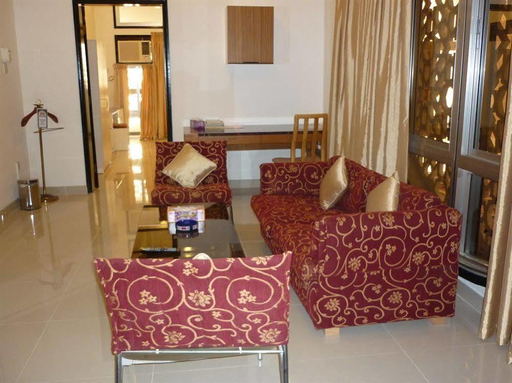 Qurum Beach Hotel Mascate Exterior foto
